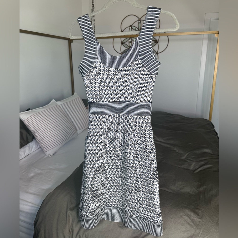 Diane Von Furstenberg Black & White Dress “Caitrin” Knit w/ Pockets Sz 2 NWOT - Picture 2 of 10